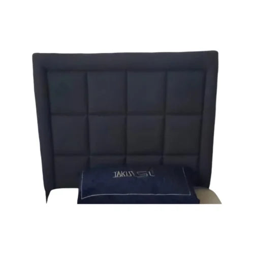 ظهر سرير مربعات